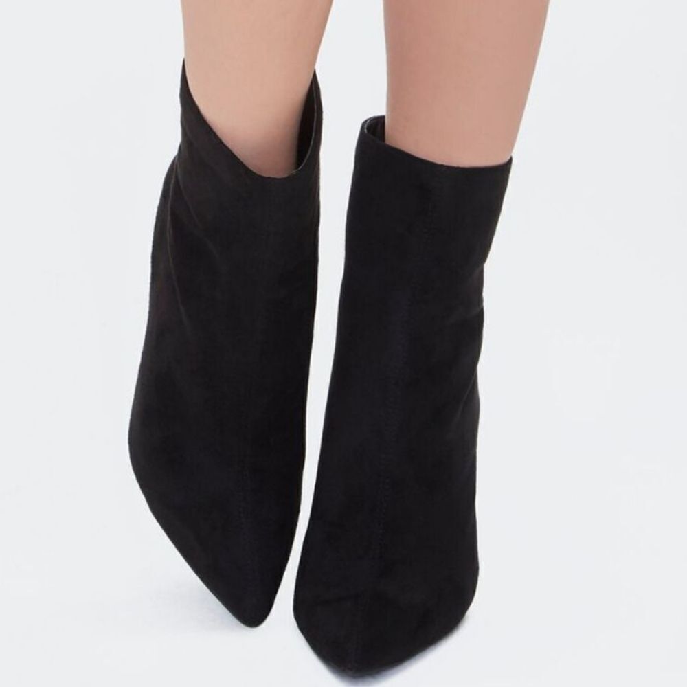 STEVE MADDEN SALLYY/SALL STILETTOS ZIP CLOSURE POINTE TOE WOMENS SUEDE BOOTIE